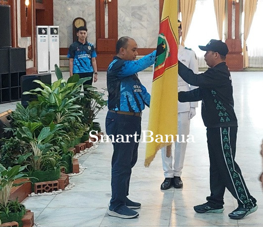 Gubernur Kalsel Lepas Kontingen POPNAS dan PAPERNAS 2025: Kobarkan Semangat Waja Sampai Kaputing