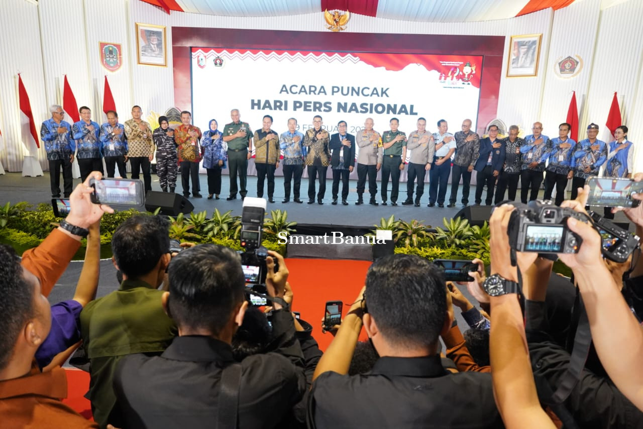 Puncak Hari Pers 2025, PWI Pusat Anugerahi Gubernur Kalsel H. Muhidin Pena Mas