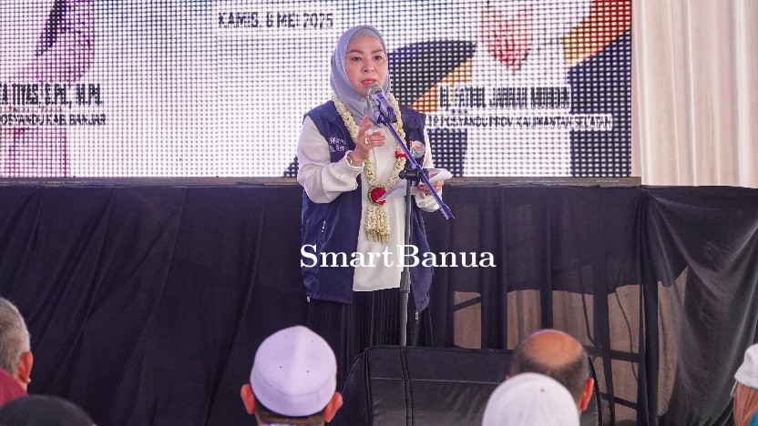 Ketua TP Posyandu Hj. Fathul Jannah Muhidin Sosialisasikan Program 6 SPM di Posyandu Jati 2 Kabupaten Banjar