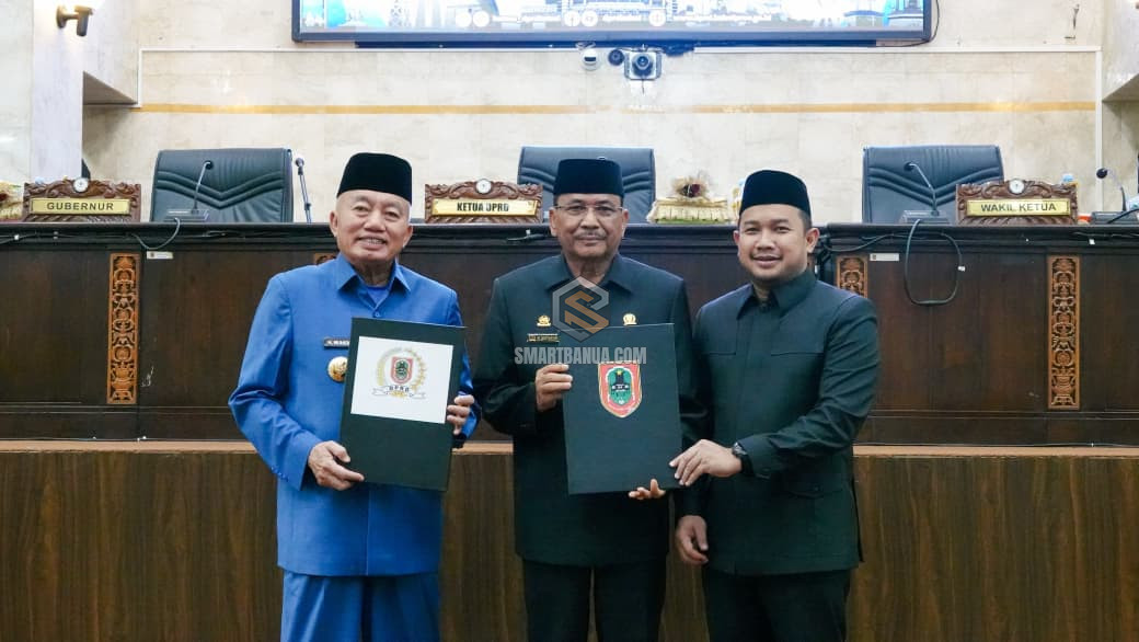 Gubernur Kalsel H. Muhidin Sampaikan Pendapat Akhir Raperda Grand Design Pembang...